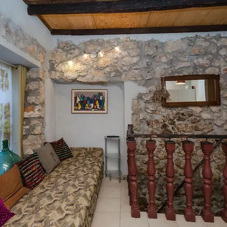 Under Ancient Roofs *