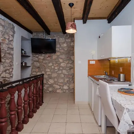 Under Ancient Roofs Vrbnik (Primorje-Gorski Kotar)