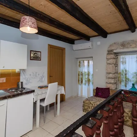 Under Ancient Roofs *