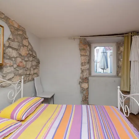 Apartment Under Ancient Roofs Vrbnik (Primorje-Gorski Kotar)
