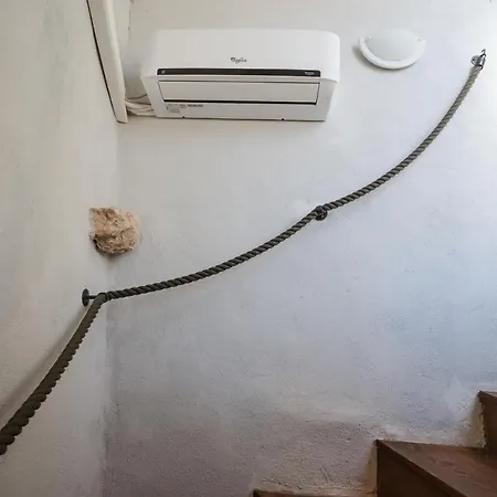 Under Ancient Roofs Apartment *