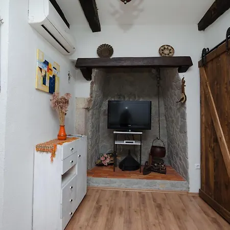 Apartmán Under Ancient Roofs *