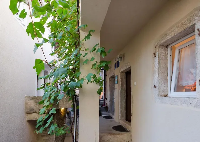 Under Ancient Roofs Apartment