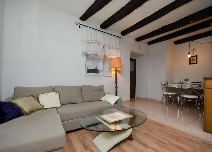 Apartment Under Ancient Roofs Vrbnik (Primorje-Gorski Kotar)